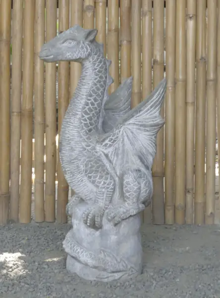 Product image 5 of the product “Sitting dragon on stone, approx. 75 H cm, cast stone, natural ”